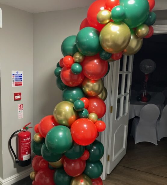 Christmas Organic Balloon Garland